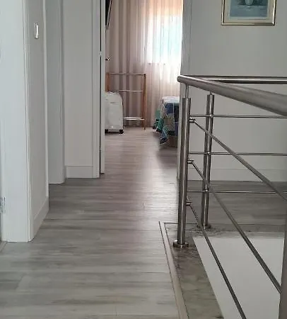 Casa Familia Aguirre 홈스테이 Quinta do Conde